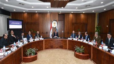 الإنتهاء من استراتيجية تحويل مصر لمركز إقليمي لتداول البترول والغاز وعرضها علي اللجنة الوزارية المختصة