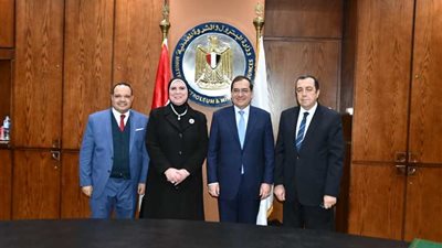 بحضور الوزير.. «كارجاس» و«غازتك» توقعان عقدي تمويل بـ20 مليون جنيه لتحويل 4000 سيارة للعمل بالغاز