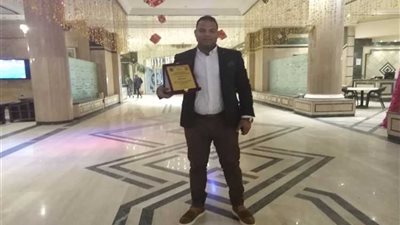 «بوتاجسكو» تكرم محمد صلاح ضمن الصحفيين المثاليين