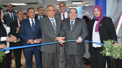 المحاسب حسين فتحي وعبدالمحسن سلامة يفتتحا «مصر للبترول» بمقر مؤسسة الأهرام