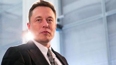 إيلون ماسك يبيع أسهم بشركة تسلا بقيمة أكثر من 5 مليارات دولار