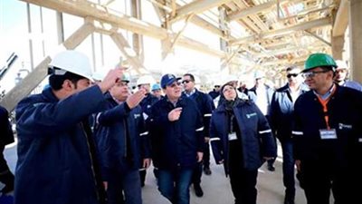 خلال جولته برأس شقير.. الملا: نتبنى توجه لتمكين الشباب فى كافة مواقع العمل البترولى تفعيلا لرؤية الرئيس السيسى