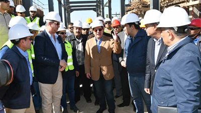 وزير البترول ومحافظ أسيوط يتفقدا مشروعى مجمع إنتاج البنزين عالى الأوكتان بـ«أسيوط للتكرير» ومستودع جحدم التابع لـ«النيل للبترول»