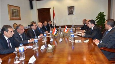وزير البترول يبحث مع وزير الطاقة والمياه اللبناني استئناف ضخ الغاز المصرى لبلاده