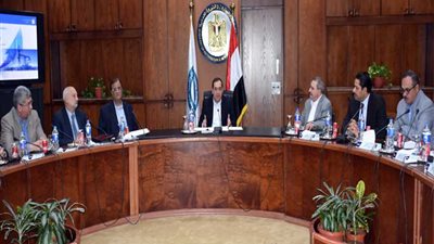 وزير البترول يترأس أعمال الاجتماع الدورى لمتابعة  المشروع القومى لتوصيل الغاز الطبيعى