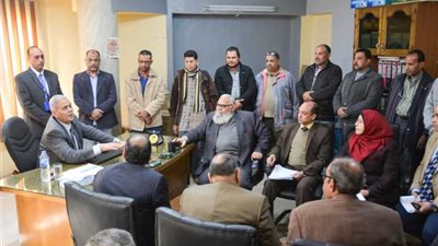 فى أولى جولاته.. عفيفى يصطحب قيادات الشركة وقطاع التفتيش فى زيارته للمرج وعزبة النخل وقباء