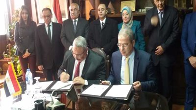 دسوقى يوقع إتفاقية تعاون مع أبكس دبى للتدريب والإستشارات