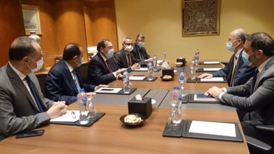 مباحثات ثنائية مصرية فلسطينية  لدعم وتعزيز التعاون فى مجالات البترول والغاز الطبيعى