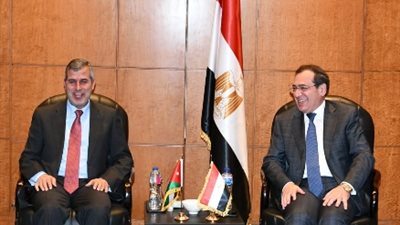 مصر والاردن تبحثان تعزيز التعاون فى مجال الغاز وفرص الاستثمار فى البتروكيماويات