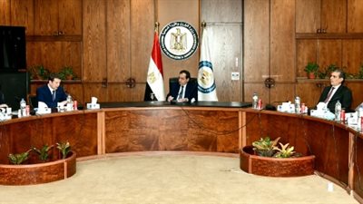وزير البترول والثروة المعدنية يبحث مع لوك أويل الروسية زيادة حجم أعمالها في مصر
