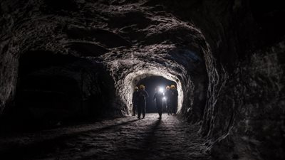 الطوارئ الروسية تعلن انتشال 12 جثة أخرى من من ضحايا منجم الفحم