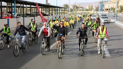 «بتروجت» تنظم مارثون لركوب الدراجات للعاملين وأسرهم بالسويس