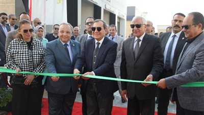 وزير البترول ومحافظ الجيزة يفتتحان محطة كارجاس - شيل أوت المتكاملة  في منطقة دائرى الهرم