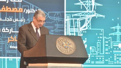 بالأسماء..قيادات 