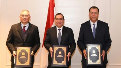 إينى تضخ مليار دولار استثمارات فى مجال البحث والإنتاج للبترول والغاز فى مصر