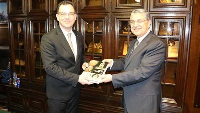 وزير التجارة برومانيا: نرغب في الإستثمار بمشروعات الطاقة المتجددة