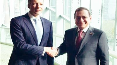 خلال ملتقى CERAWeek.. وزير البترول يلتقي مساعد وزير الخارجية الأمريكى لشئون الطاقة