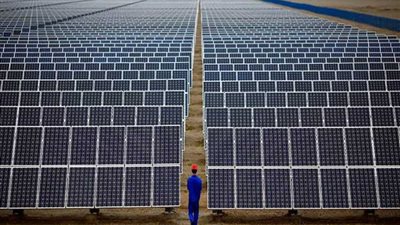 اختيار مشروع بنبان للطاقة الشمسية بأسوان كأفضل مشروعات البنك الدولي تميزاً في العالم