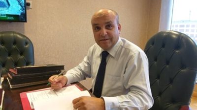 رئيس «إيبروم» يلتقي موظفي الشركة الناجحين في برنامج القيادات المتوسطة لبحث تطوير العمل