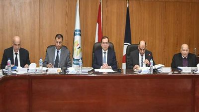 وزير البترول يعتمد أعمال الجمعية العامة لشركة «ايبروم»