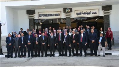 وزير البترول يعلن البدء في برنامج تنمية وتطوير القدرات البشرية بقطاع الثروة المعدنية