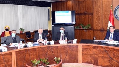 الملا يعتمد الموازنة التخطيطية لمصفاة أسيوط لتكرير البترول وشركة أنابيب البترول لعام 2022/2023