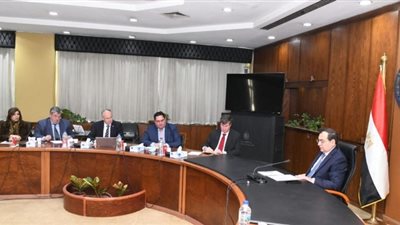 الملا يبحث تطوير الموانئ البترولية المصرية والخدمات اللوجستية مع رئيس ميناء أنتويرب البلجيكى
