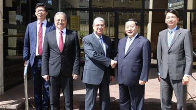 خلال لقائه برئيس منظمة الربط الكهربائى العالمى.. شاكر: مصر محوراً لتبادل الطاقة فى المنطقة