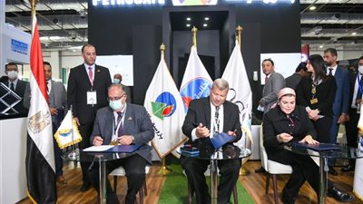 في اليوم الثالث من EGYPS 2022.. توقيع اتفاقية تدريب بين بتروسيف وخالدة و OGS