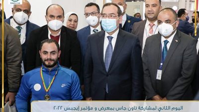 أبرز قيادات البترول اللذين زاروا جناح 