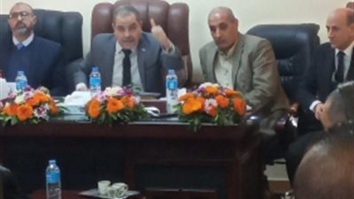 رئيس وقيادات