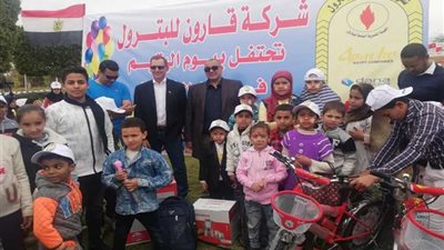 بالصور.. «قارون للبترول» تحتفل بيوم اليتيم وتجهز ٢٧ عروسة ببني سويف