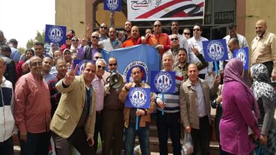 بالصور.. «القاهرة للتكرير» تشارك بمؤتمر نقابة البترول لدعم التعديلات الدستورية بالصالة المغطاة