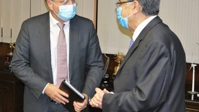 مباحثات مصرية دنماركية لبحث سبل التعاون فى مجالات الكهرباء