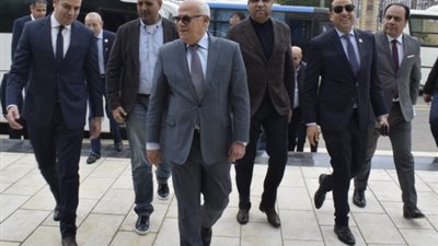وفد من 