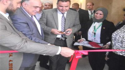 بالصور.. رئيس «أسيوط للتكرير» يفتتح معرض «بتروتريد» للمنظفات
