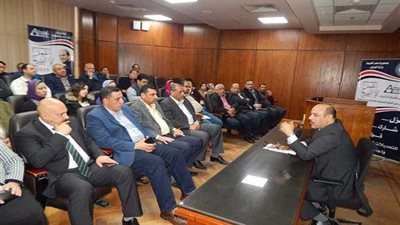 لليوم الثاني.. العاملون بـ«أنربك» يشاركون في ندوات التعريف بالتعديلات الدستورية| صور