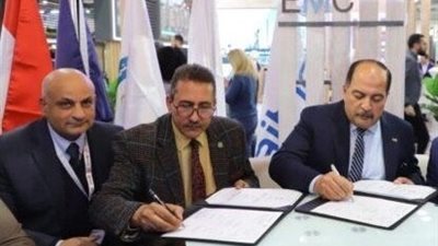«الحمرا أويل» توقع مع «صان مصر» اتفاقية خدمات للأعمال المدنية