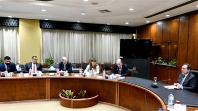 مباحثات مع البنك الأوروبى لإعادة الإعمار في مجال خفض الانبعاثات والانتقال الطاقى