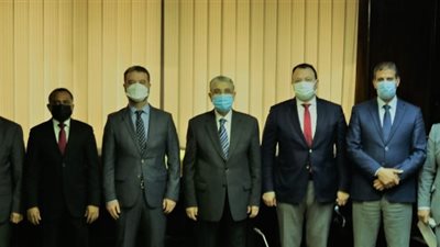 وزير الكهرباء يستقبل مسؤول دعم الدول والشراكات بالوكالة الدولية للطاقة المتجددة 