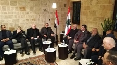 في إجتماع بقصر رئيس الوزراء اللبناني..