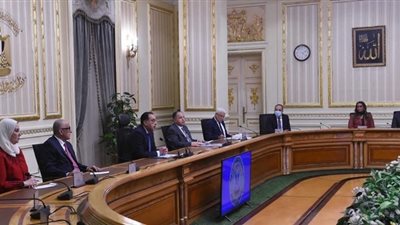 تفاصيل المؤتمر الصحفي لرئيس الوزراء ووزير المالية ومحافظ البنك المركزي