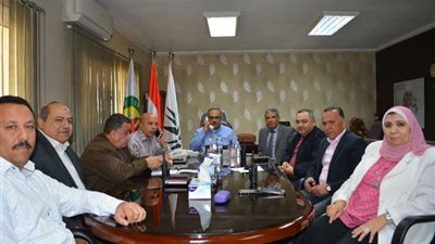 من داخل غرف العمليات..رئيس تاون جاس وقيادات الشركة يتابعون عمليات الاستفتاء على التعديلات الدستورية