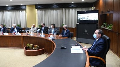 وزير البترول يستقبل رئيس شركة روهر بمبن الألمانية لاستعراض نشاط الشركة في مصر
