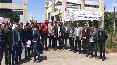 بالصور.. العاملون بـ«أسبك» يصوتون بكثافة في أول أيام الإستفتاء علي التعديلات الدستورية