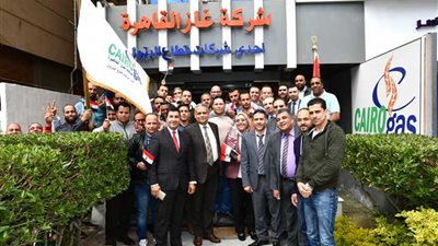 رئيس «غاز القاهرة» يتابع تصويت العاملين في الإستفتاء علي التعديلات الدستورية.. وغرفة عمليات رئيسية بالشركة
