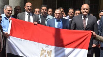 لليوم الثاني.. العاملون بـ«مصر للبترول» يواصلون الإدلاء بأصواتهم في الاستفتاء على التعديلات الدستورية