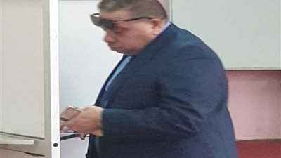 بالصور.. رئيس «مصر للبترول» يدلي بصوته بعد الإطمئنان على انتظام إدلاء العاملين بأصواتهم بكافة فروع الشركة