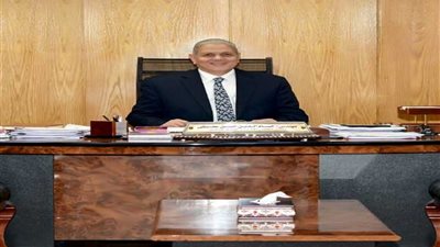 رئيس شمال القاهرة للكهرباء يبعث برسالة شكر للعاملين ورئيس وأعضاء اللجنة النقابية