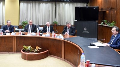 وزير البترول يبحث مع أكبر شركة تعدين بجنوب أفريقيا رغبتها الاستثمار في مصر